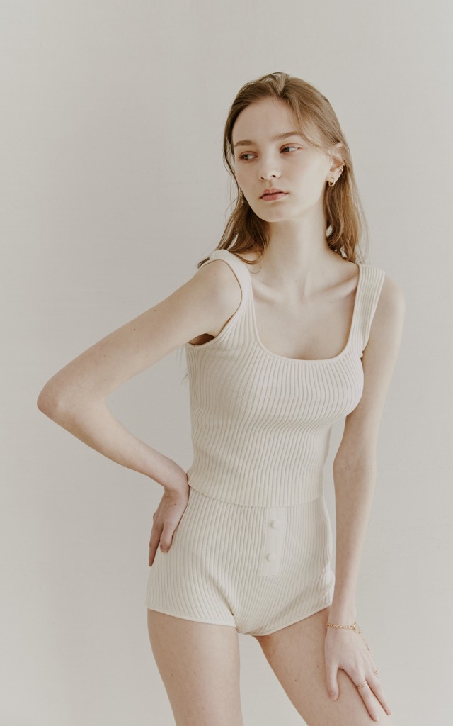 RIBBED SQUARE NECK TOP IVORY